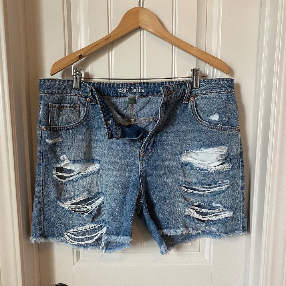 Wild Fable High Rise Short